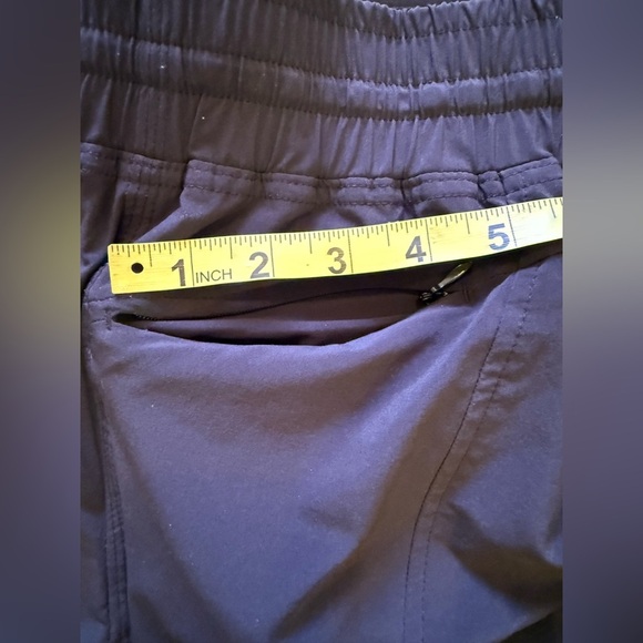 Athleta Featherweight Jogger Travel Sport Pants Black Full Lining Gray 4 - Picture 7 of 16